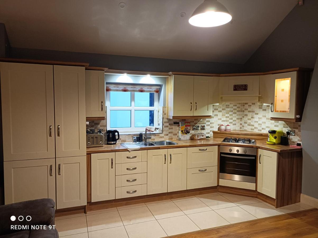 Cosy 1 Bedroom Cottage, Ideal Quiet Getaway. * Creeslough